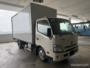 Hino XZU710R