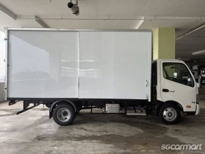 Hino XZU710R