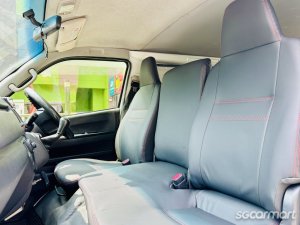 Toyota Hiace 3.0M (COE till 08/2030)