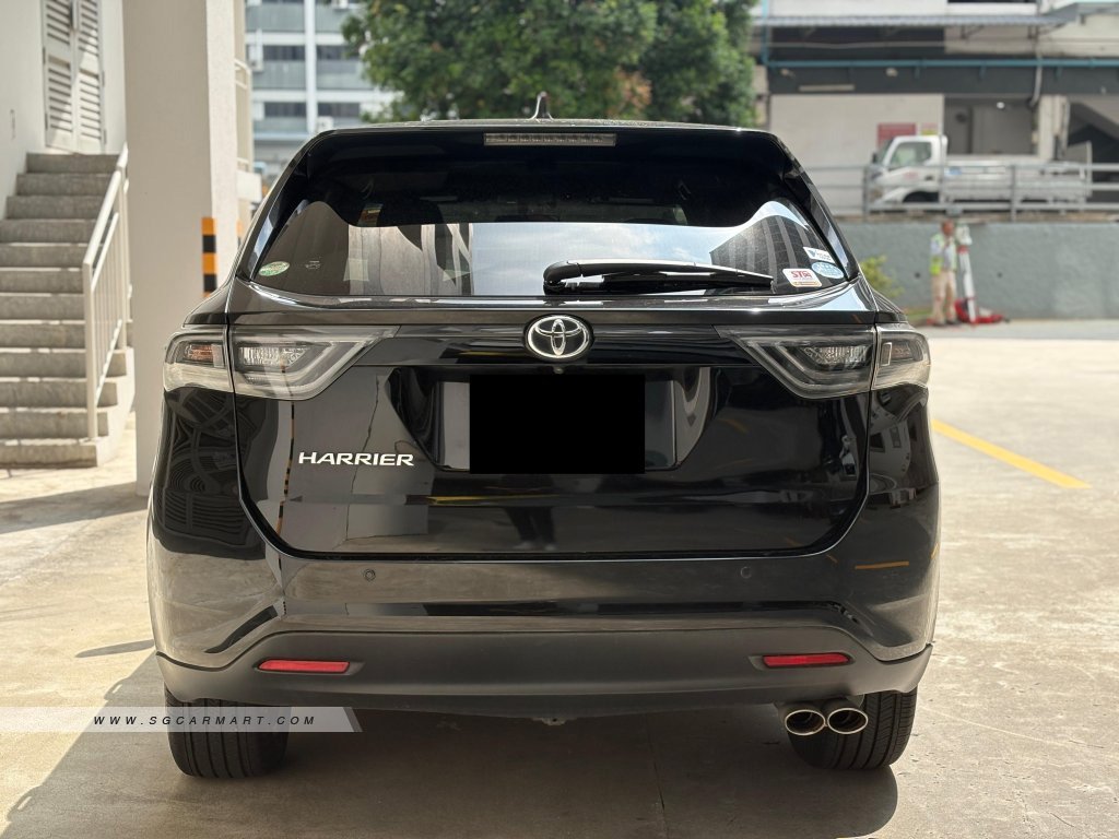 Toyota Harrier 2.0A Elegance