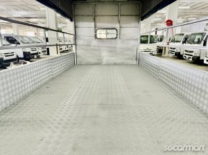 Mitsubishi Fuso Canter FEB21
