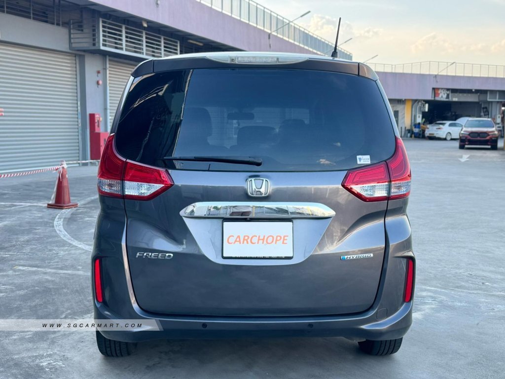 Honda Freed Hybrid 1.5A G 7-Seater