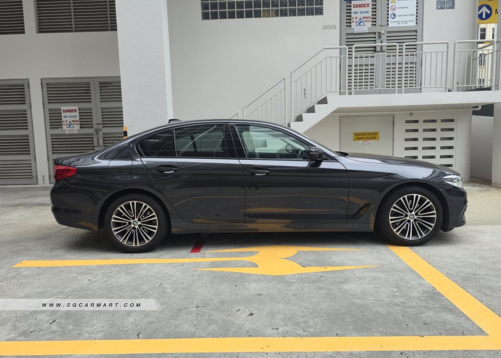 BMW 5 Series 520i