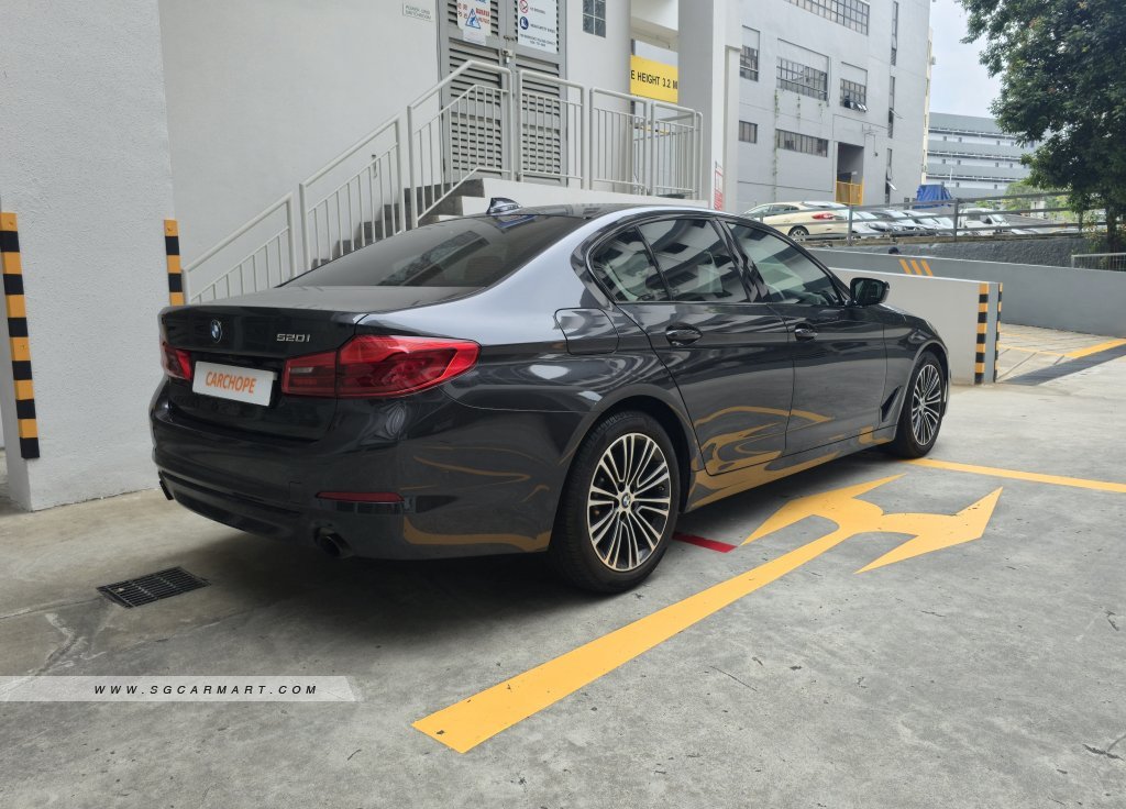 BMW 5 Series 520i