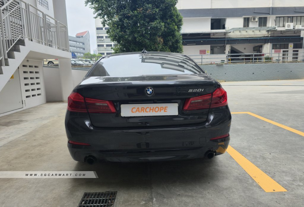 BMW 5 Series 520i