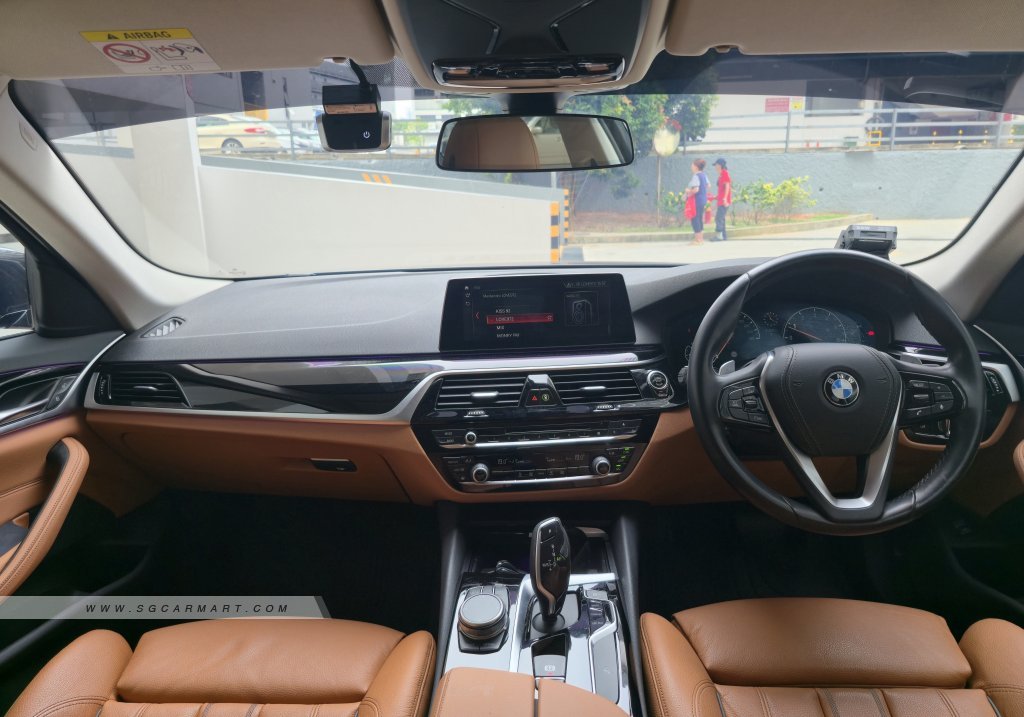 BMW 5 Series 520i