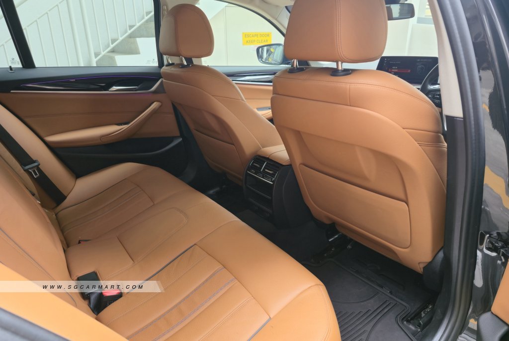 BMW 5 Series 520i