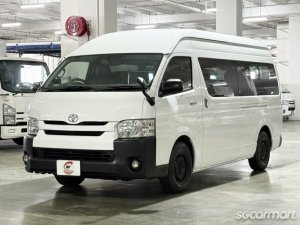 Toyota Hiace Commuter 3.0A GL (COE till 08/2030)