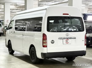Toyota Hiace Commuter 3.0A GL (COE till 08/2030)