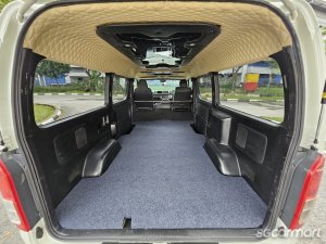 Toyota Hiace 3.0A Super GL
