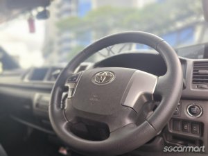 Toyota Hiace 3.0A Super GL