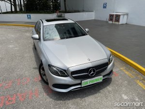 Mercedes-Benz E-Class E200 Avantgarde Sunroof
