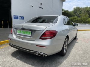 Mercedes-Benz E-Class E200 Avantgarde Sunroof