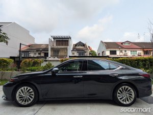 Lexus ES250 Luxury Sunroof