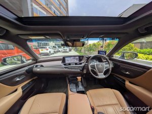 Lexus ES250 Luxury Sunroof