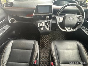Toyota Sienta 1.5A G