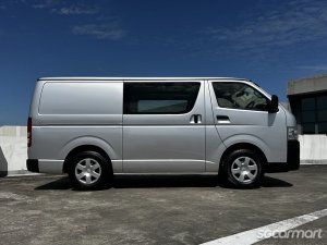 Toyota Hiace 2.8A DX