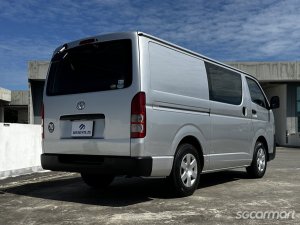 Toyota Hiace 2.8A DX