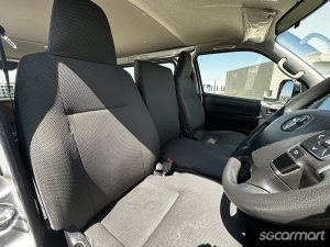 Toyota Hiace 2.8A DX