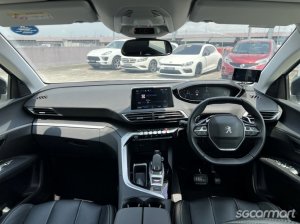 Peugeot 5008 1.6A Puretech EAT8 Active