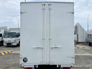 Mitsubishi Fuso Canter FEA01