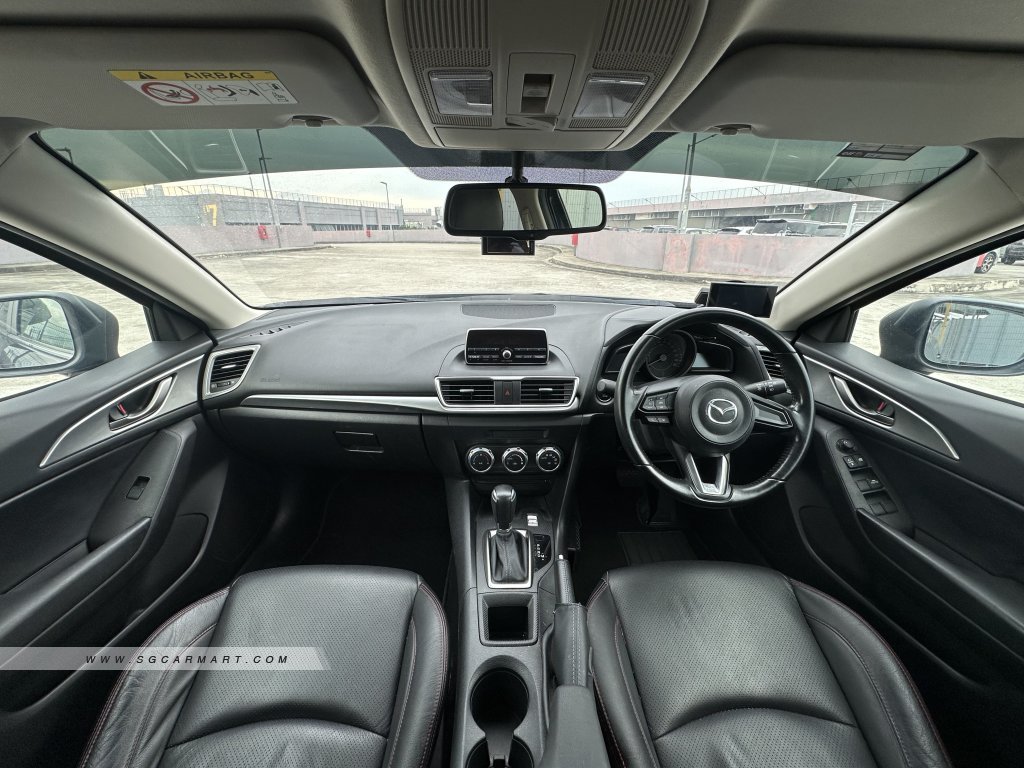 Mazda 3 1.5A Sunroof