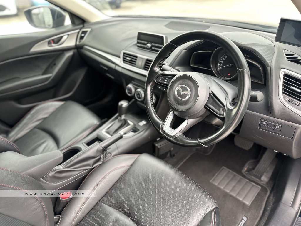 Mazda 3 1.5A Sunroof