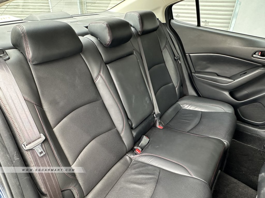 Mazda 3 1.5A Sunroof
