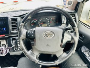Toyota Hiace Commuter 3.0A GL