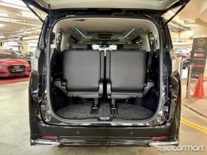 Toyota Vellfire 2.5A Elegance Moonroof (New 10-yr COE)