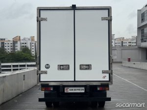 Mitsubishi Fuso Canter FEB21