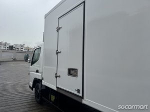 Mitsubishi Fuso Canter FEB21