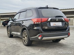 Mitsubishi Outlander 2.4A