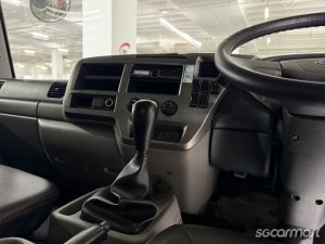 UD Trucks MKB8E (New 5-yr COE)