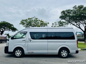 Toyota Hiace Commuter 3.0A GL High Roof (New 5-yr COE)