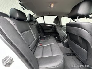 BMW 5 Series 528i