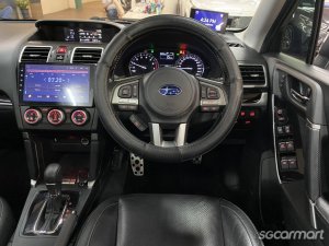 Subaru Forester 2.0A XT Sunroof