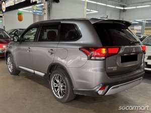 Mitsubishi Outlander 2.0A