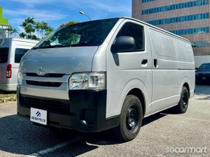 Toyota Hiace 3.0M