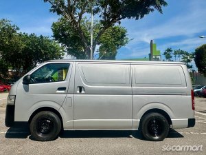 Toyota Hiace 3.0M