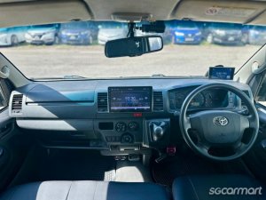 Toyota Hiace 3.0M
