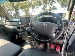 Toyota Hiace 3.0M