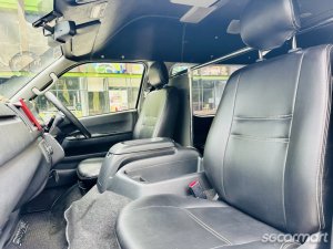 Toyota Hiace Commuter 3.0A GL