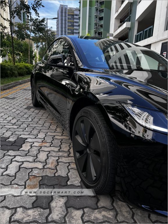Tesla Model 3 Electric RWD