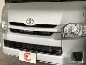 Toyota Hiace Commuter 2.8A GL