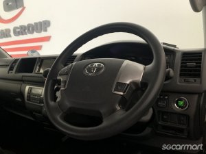 Toyota Hiace Commuter 2.8A GL