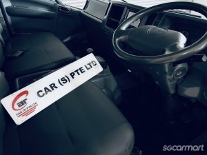 Isuzu NNR85 (New 5-yr COE)