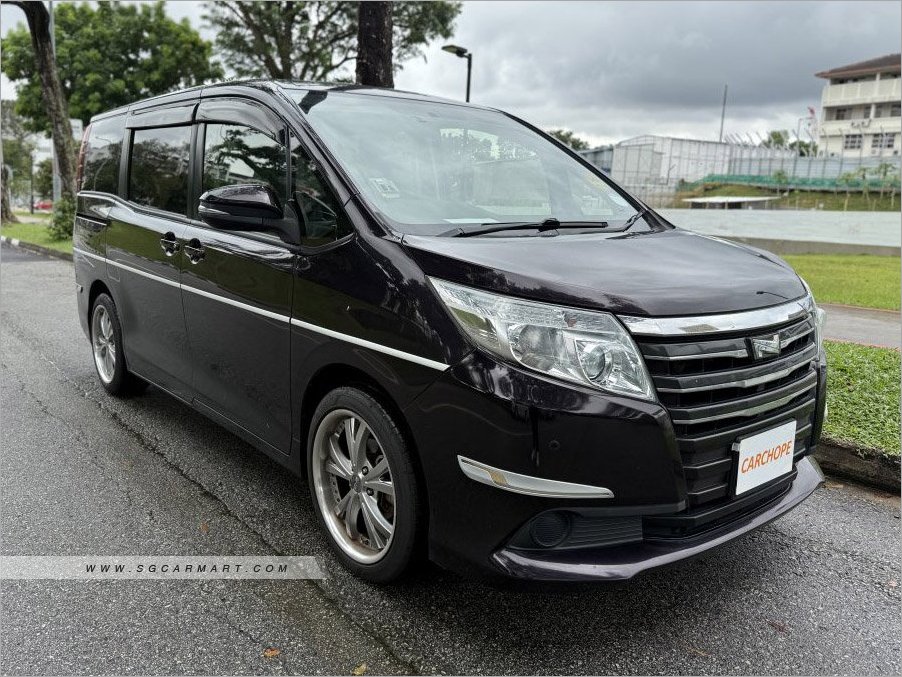 Toyota Noah 2.0A X (New 10-yr COE)