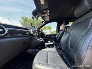 Mercedes-Benz V-Class V250d (New 10-yr COE)