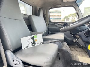 Mitsubishi Fuso Canter FEB21